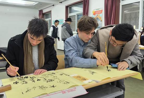 俄罗斯师生与Beat365学生联欢活动